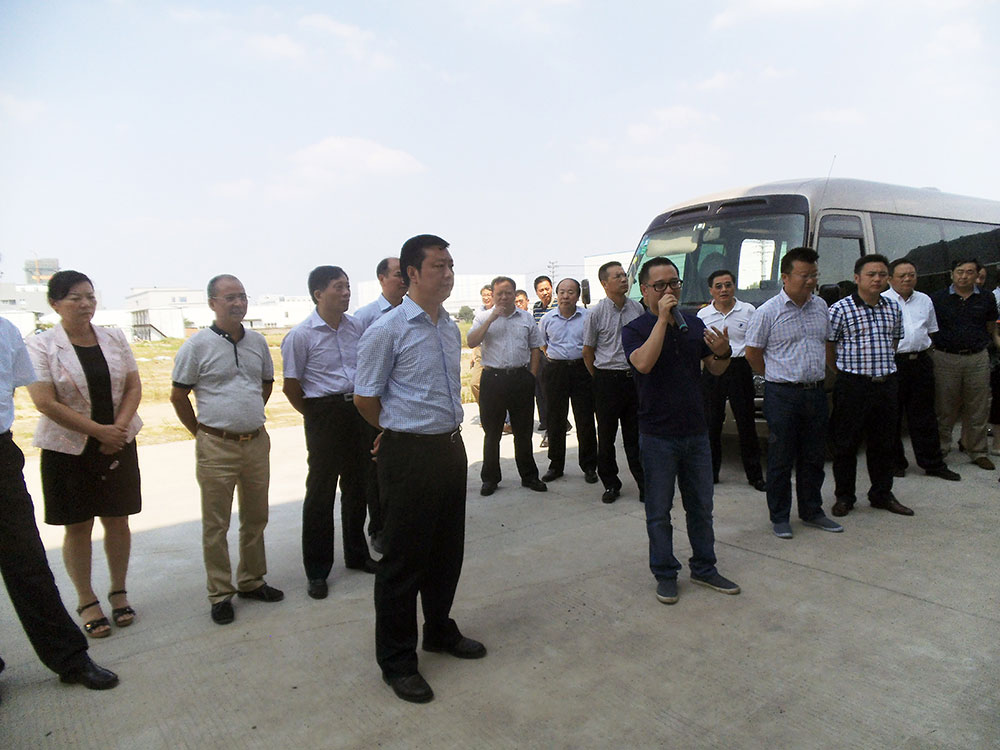 扬州市邗江区委书记张耀武率团再次来丝瓜视频IOS在线观看扬州生产中心视察